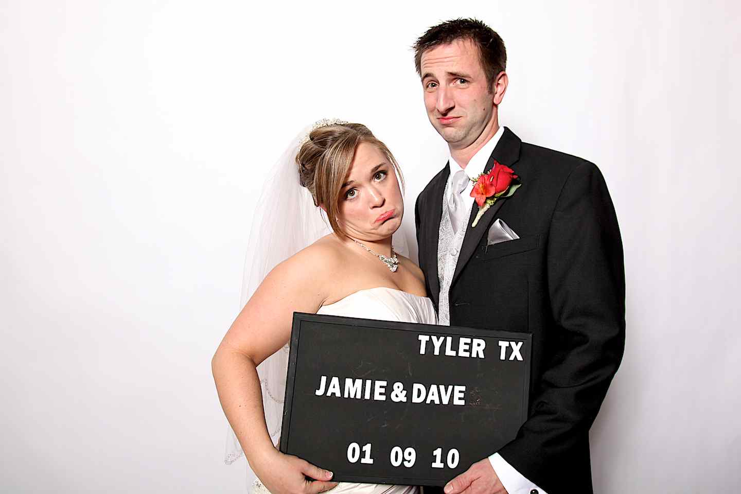 The Mug Machine (Jamie & David) | Wedding Photography Tyler, TX