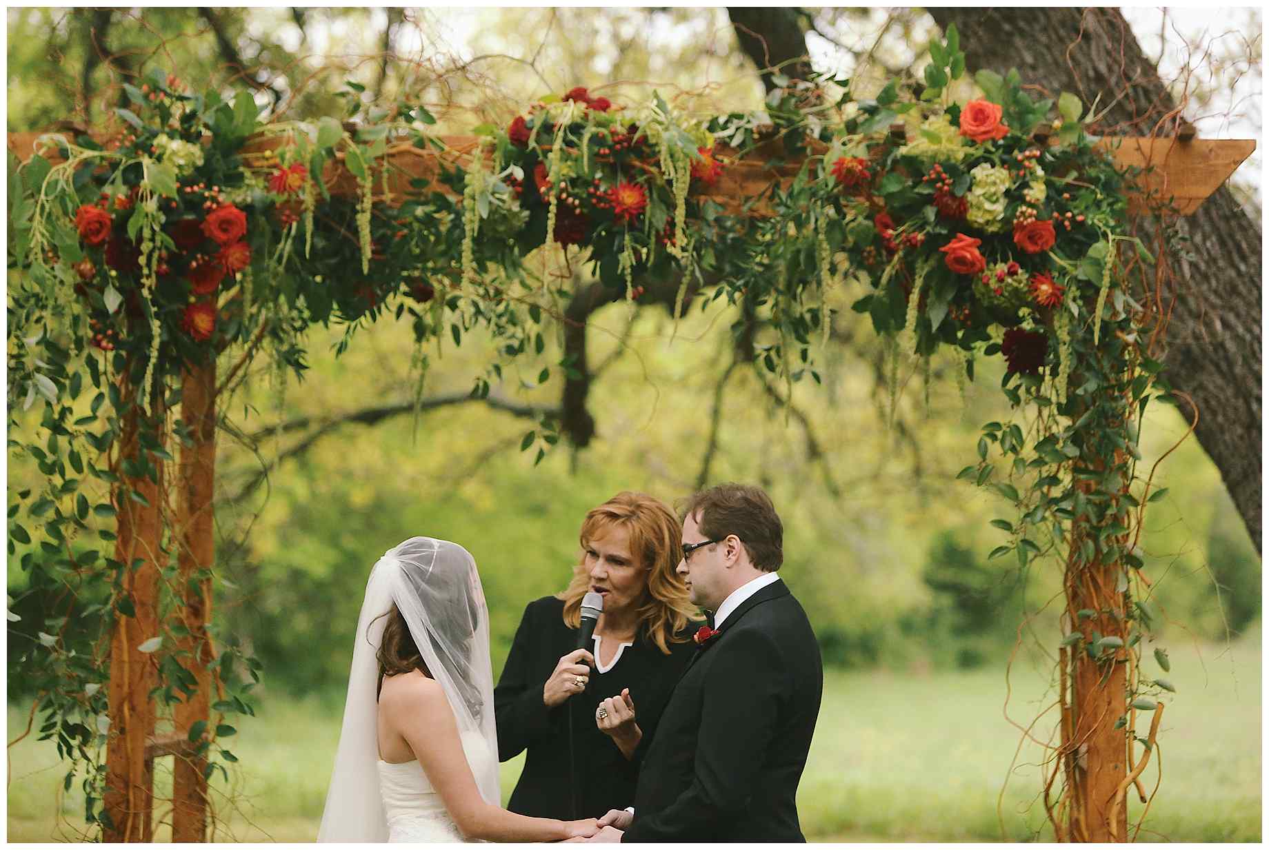 vineyard-at-the-chappel-lodge-wedding-photographer-09
