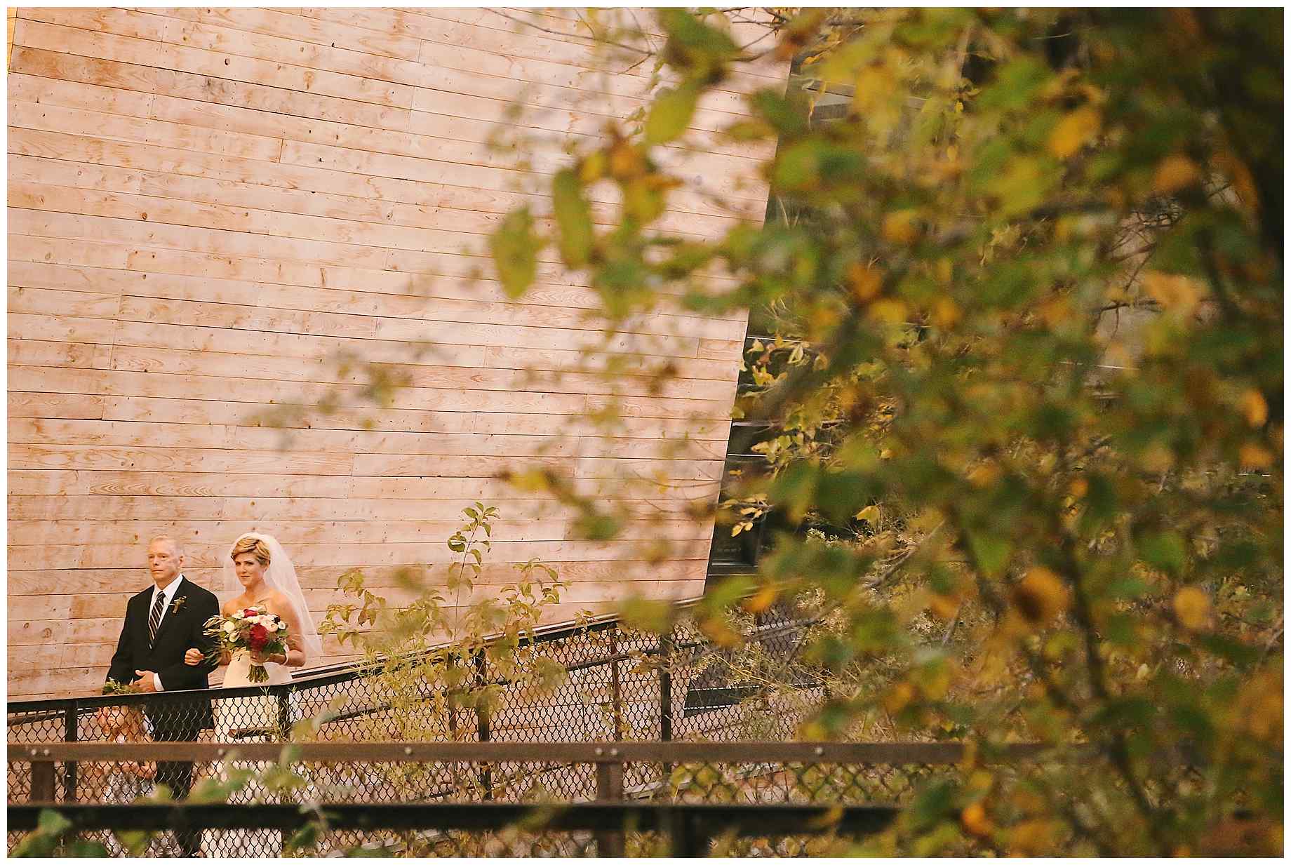 trinity-river-audubon-center-weddding-photos-00014