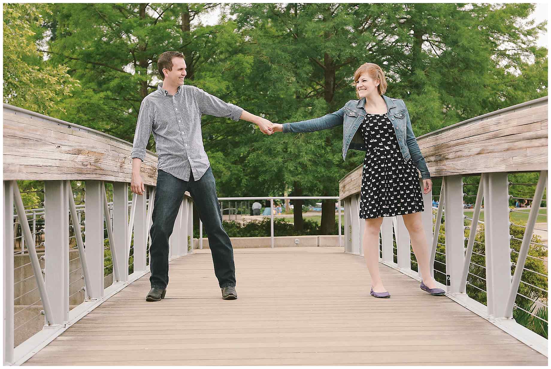 hermann-park-houston-engagement-photos-05