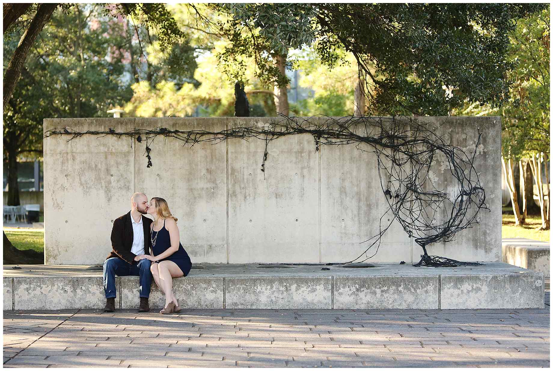 cullen-sculpture-garden-engagement-photos-004