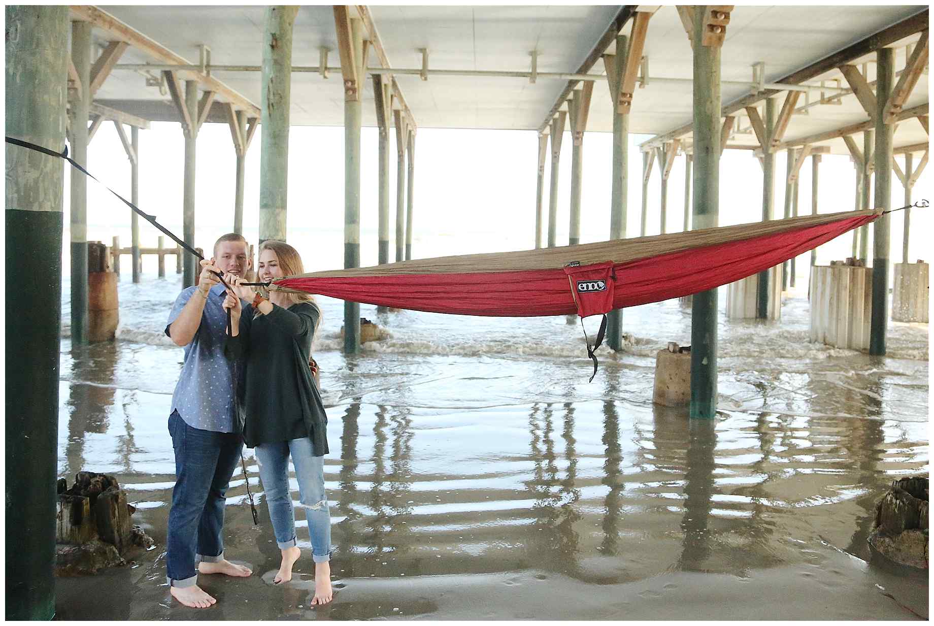 galveston-beach-engagement-photos-007