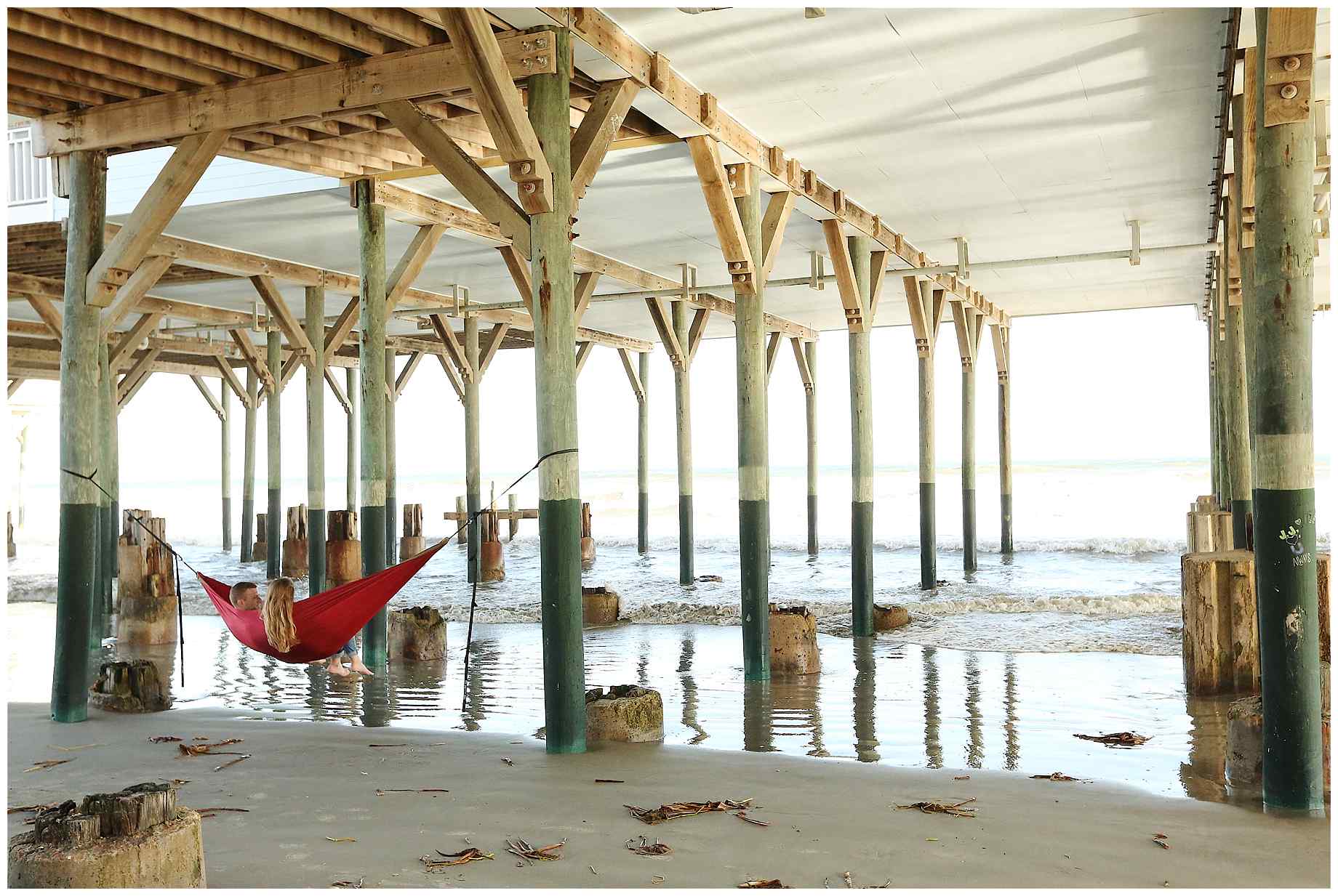 galveston-beach-engagement-photos-011